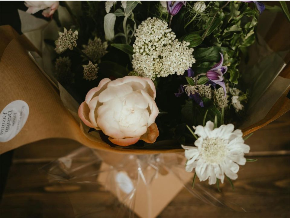 Grand 24 roses bouquet